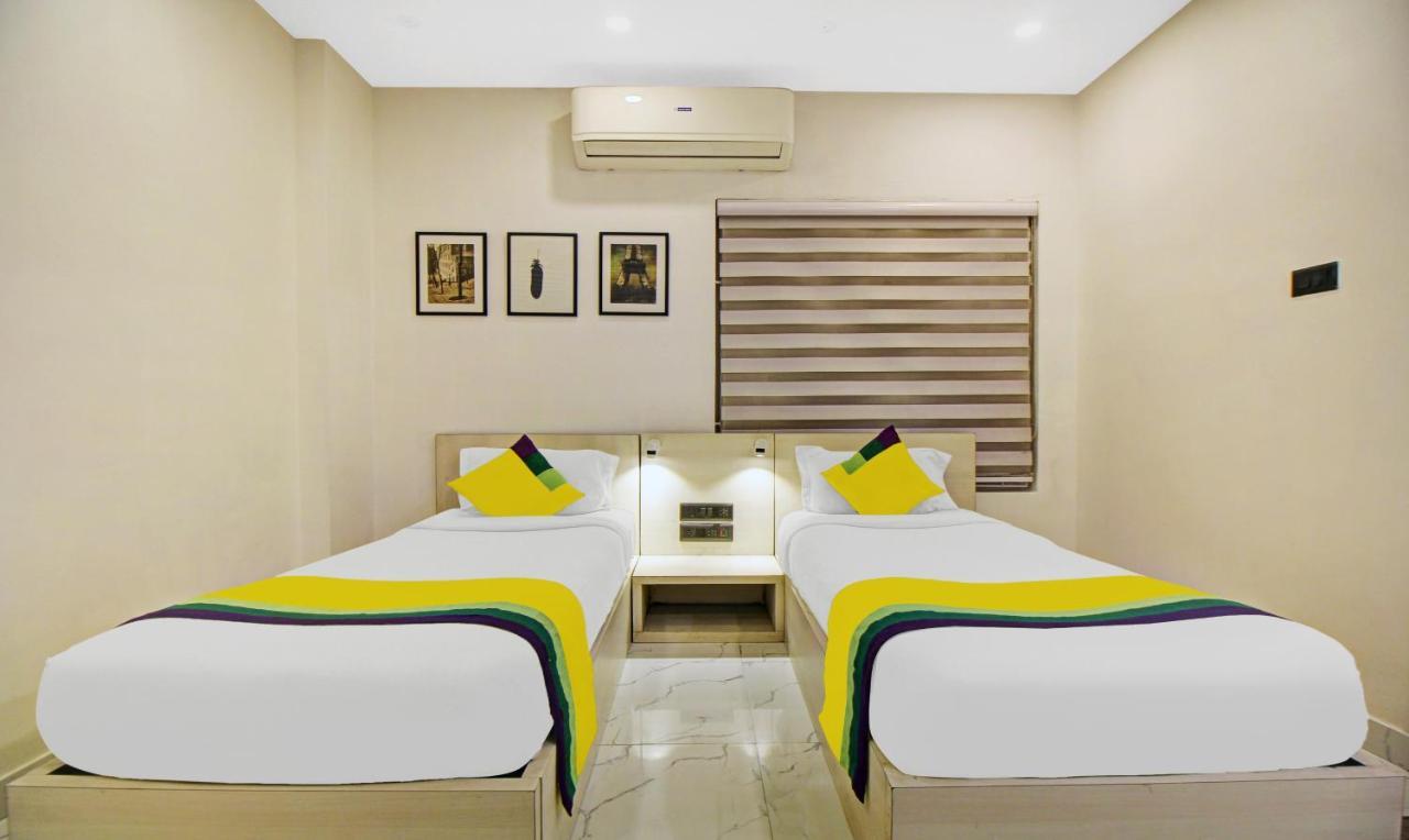 Itsy Hotels Transit Express 加尔各答 外观 照片