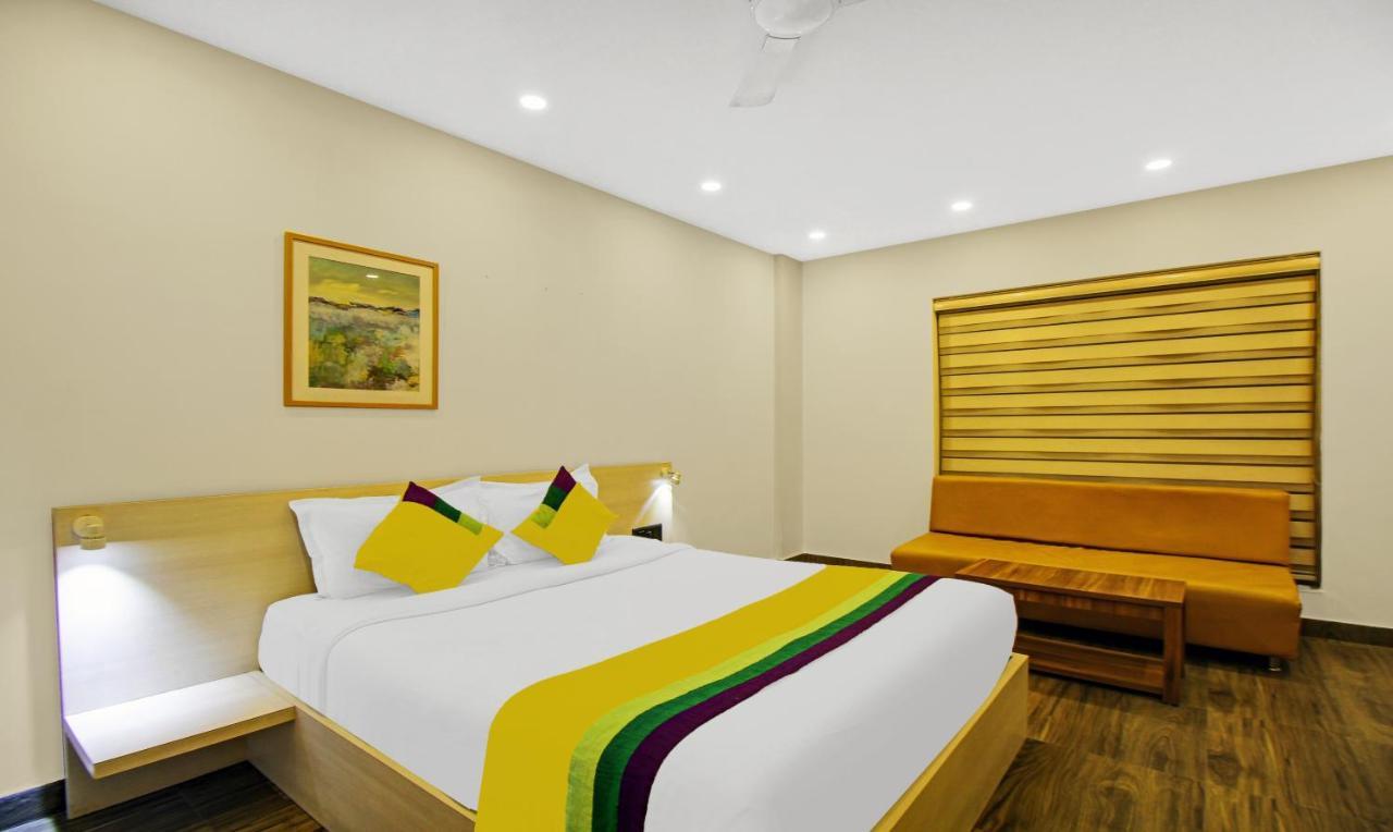Itsy Hotels Transit Express 加尔各答 外观 照片