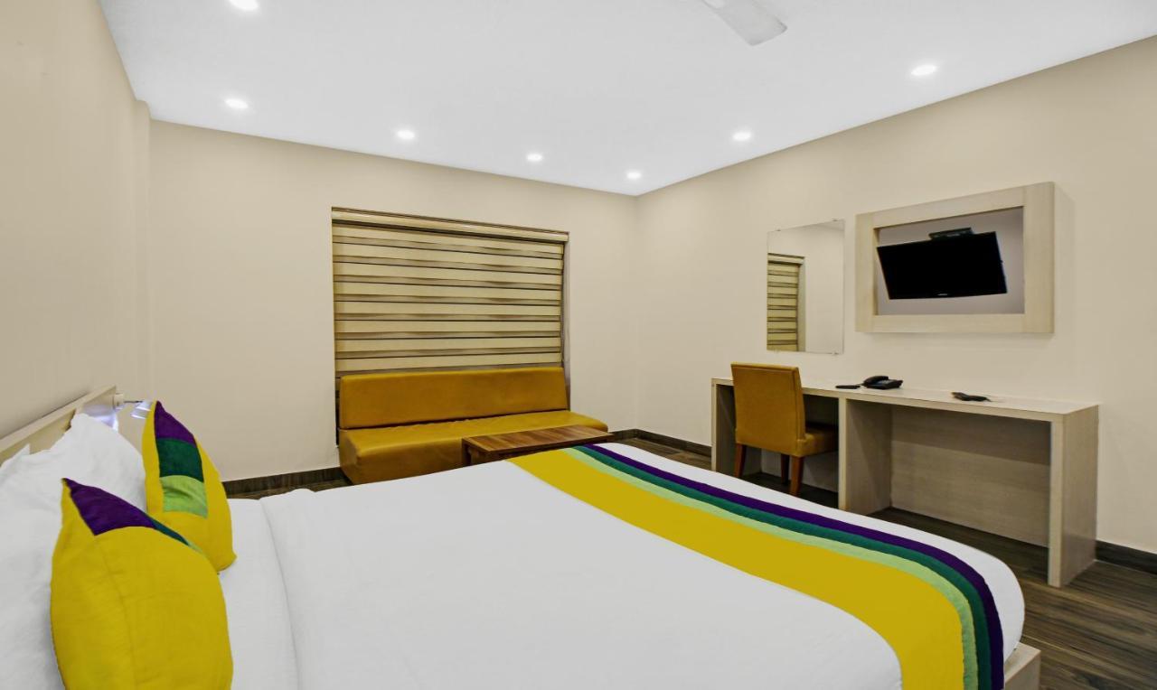 Itsy Hotels Transit Express 加尔各答 外观 照片