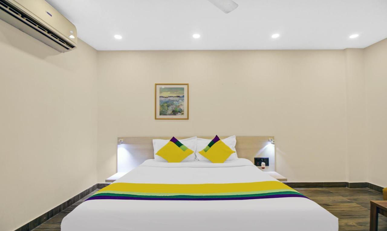 Itsy Hotels Transit Express 加尔各答 外观 照片